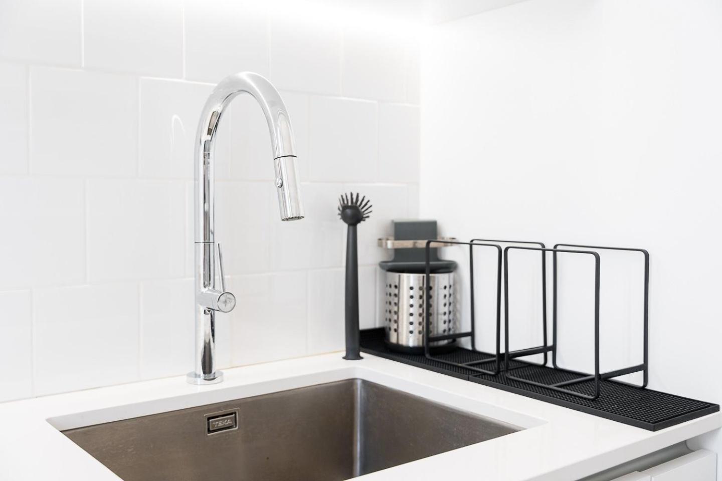 Guestready - Colorful Apt Near Agosto Station Porto Buitenkant foto