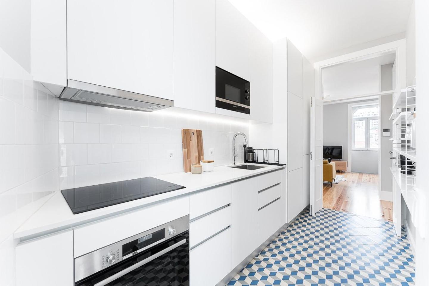 Guestready - Colorful Apt Near Agosto Station Porto Buitenkant foto
